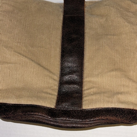 KANGOL BEIGE CORDUROY AND DARK BROWN LEATHER CROSSBODY/MESSENGER BAG ADJUSTABLE - Picture 7 of 14